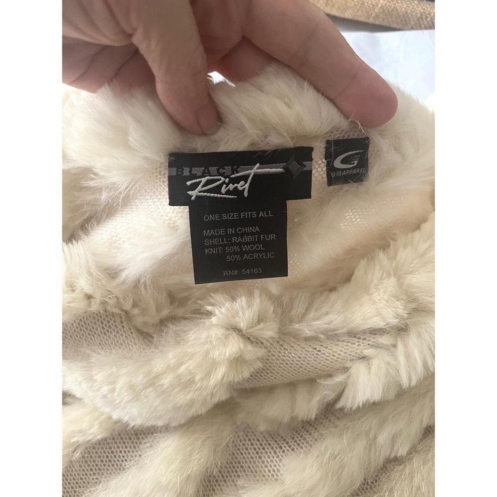 Rabbit Fur Ribbed Knit Poncho Wra - Picture 5 of 8
